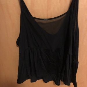 Black loose yoga crop